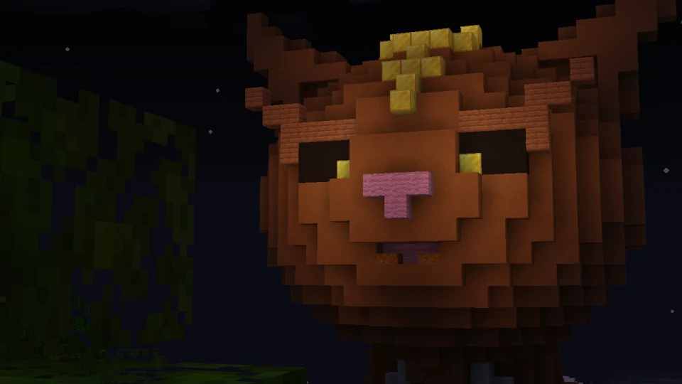 Ночной арт-объект в виде зверя на сервере CUBOMetre